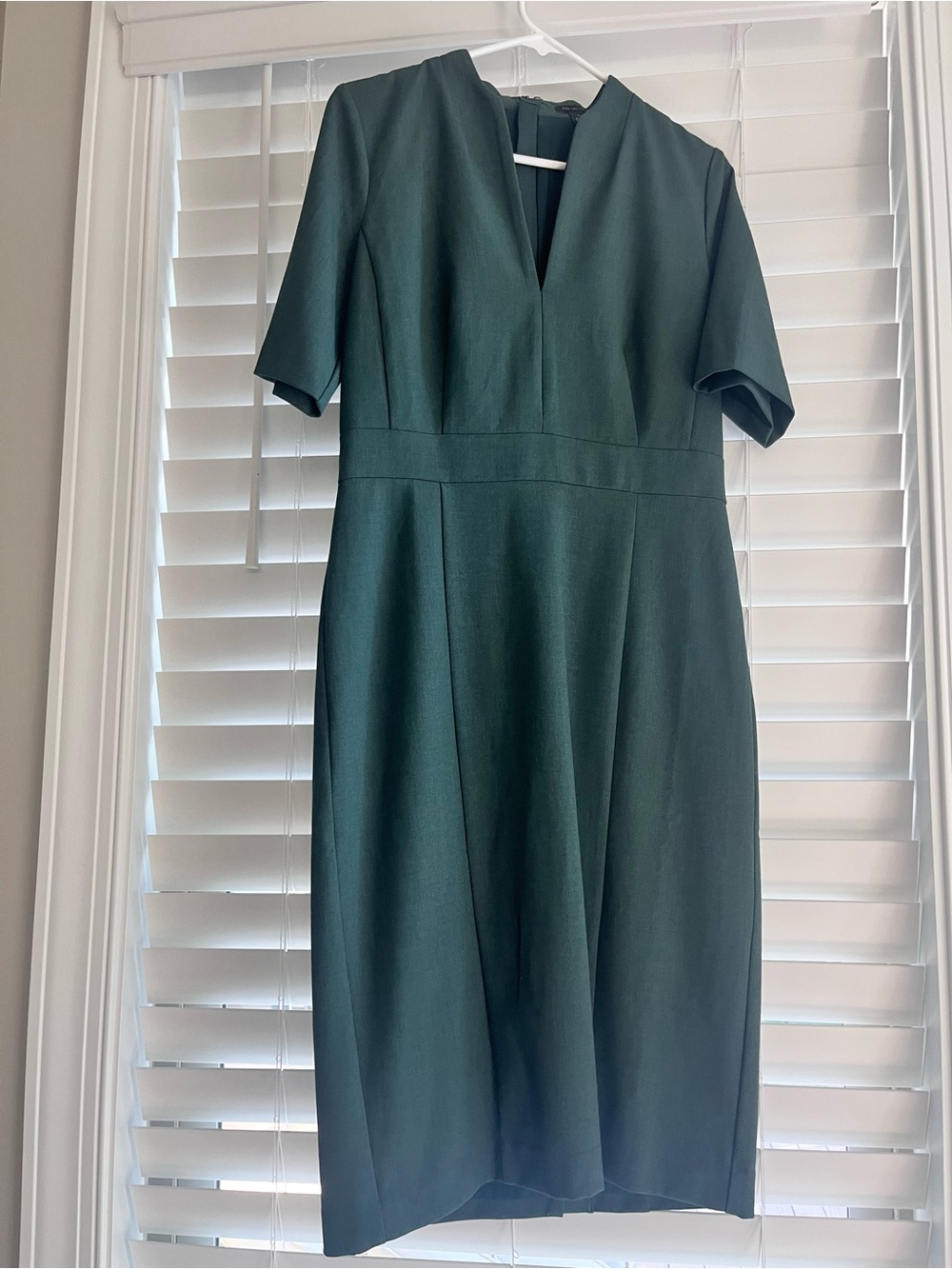 Ann Taylor Deep Forest Green V-Neck Midi Sheath Dress